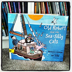 Old Robert and the Sea-Silly Cats