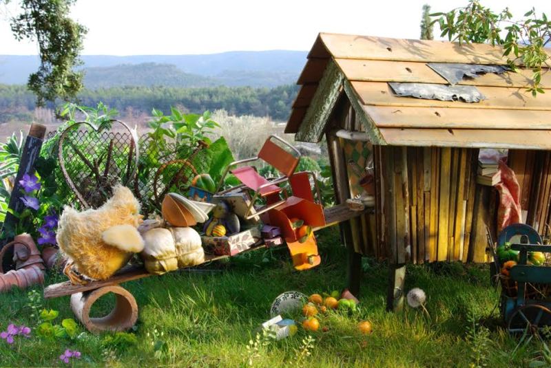 Calamity Chick © 2014 Olivier Toppin -- Used With Permission